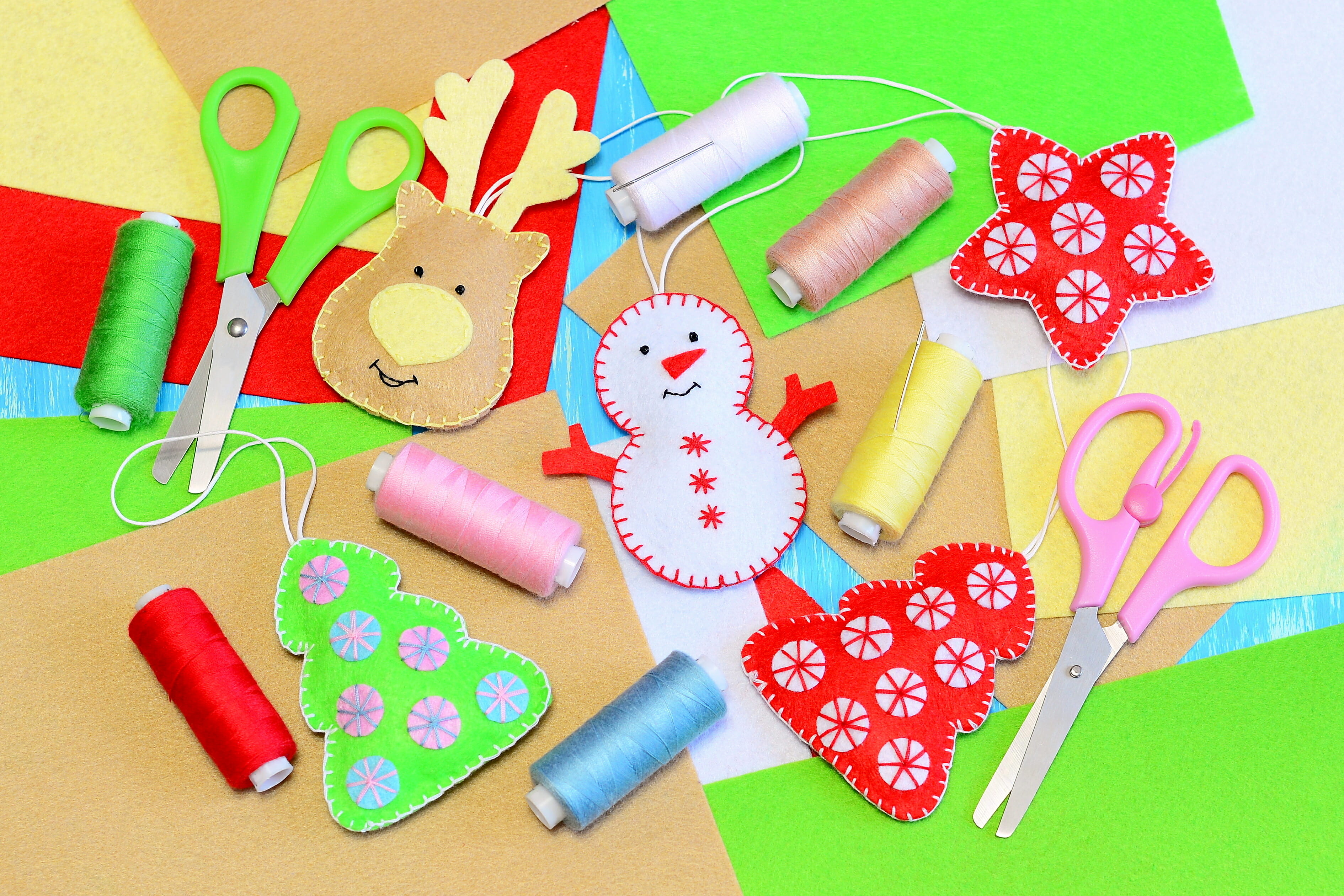 26-christmas-crafts-to-make-with-your-kids