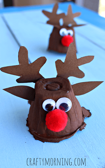 Christmas Crafts for Kids! If you’re looking for easy Christmas crafts for kids to make at school or home during the holidays here’s a great list of 17 cute ideas! These Christmas crafts for kids would make awesome gifts! #Christmascrafts #Christmas 