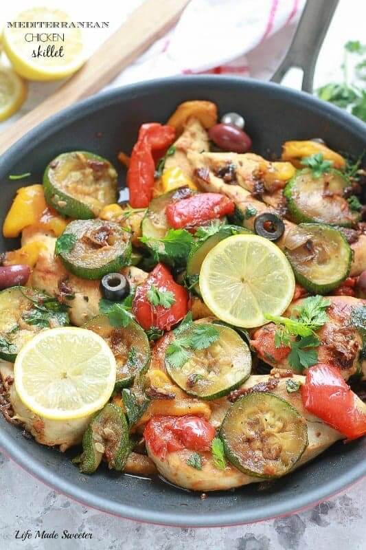 Clean Eating Dinner Recipes Easy, healthy dinner recipes in 30 minutes or less! Love this Mediterranean Chicken Skillet from Life Made Sweeter! Clean eating at it's finest! #cleaneating #dinner #healthy