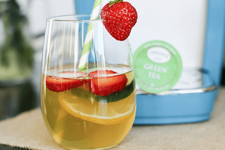 Make Weight Loss A Spa-Like Experience With These 16 Infused Water Recipes- Looking for the best infused water recipes for weight loss? We’ve got 16 healthy fruit infused water recipes that are perfect for fat burning! Whether you’re looking for a flatter tummy, or an apple cider vinegar fat flush, or prefer a fruity metabolism boosting infused drink this list has you covered! Kick off your weight loss fitness plan with one of these all-natural infused water recipes! You’ll be so happy you did! #detoxwater #weighloss