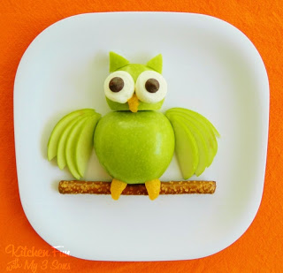Apple Owl by Kitchen Fun with My 3 Sons How adorable is this healthy snack for kids?