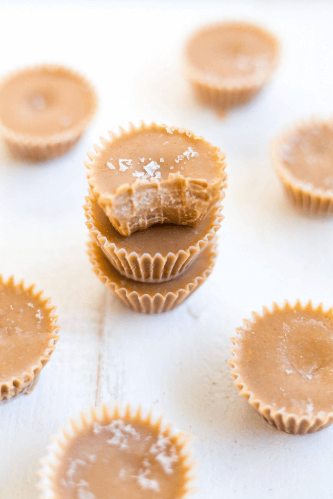 Keto Fat Bombs! 31 Easy Low Carb Recipes for the Ketogenic Diet