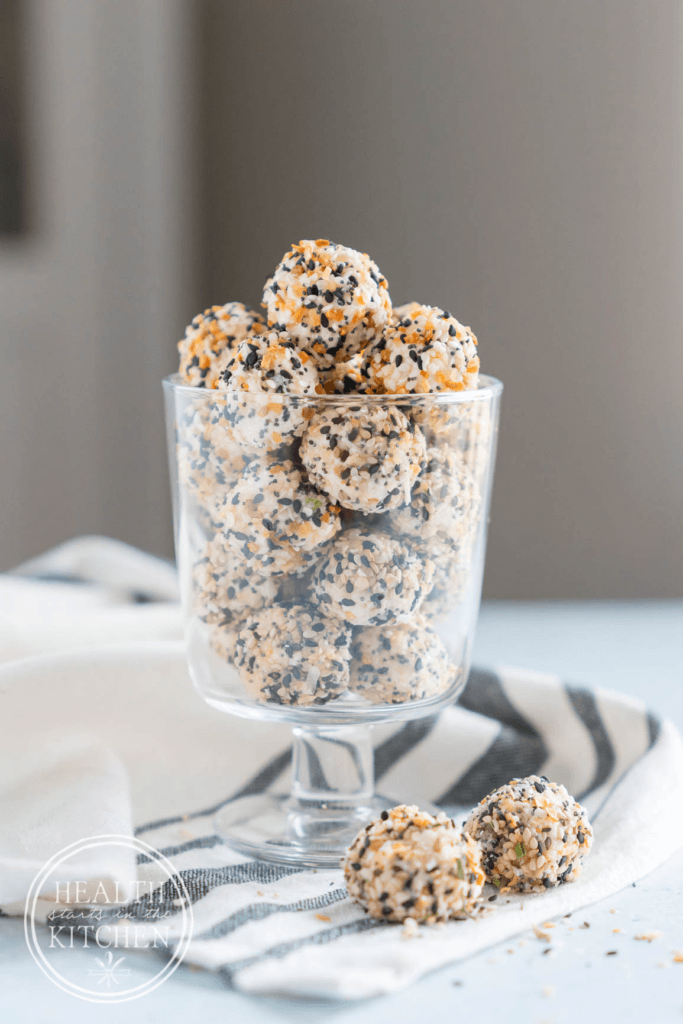 Keto Fat Bombs! 31 Easy Low Carb Recipes for the Ketogenic Diet