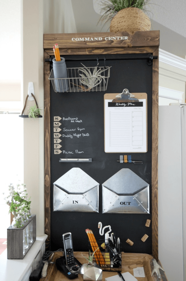A family command center is a perfect way to organize a busy family! These DIY family command center ideas will help you organize and keep track of your mail, calendars, kid’s homework, backpacks, and school papers! Get your house and life organized for back to school now with these inspiring family command centers for your kitchen or office! I love this idea by love create celebrate! #commandcenter #organization #organizationideas #organizing #declutter 