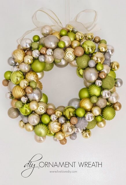 17 Dollar Store DIY Christmas Decorations #diyChristmasdecorations #diyChristmasdecor #Christmas