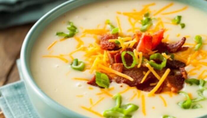 The Keto Cauliflower Soup That’ll Be Your Slow Cooker’s Favorite Loaded Keto Comfort Food