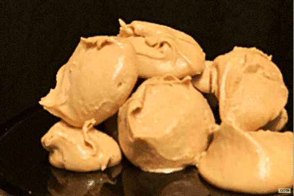 Easy Keto Peanut Butter Balls: 3-Ingredient No-Bake Treats (Low Carb, Paleo, Vegan)