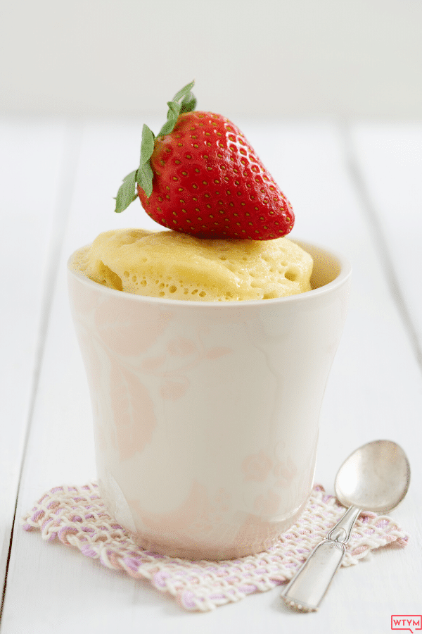 Easy Keto Vanilla Mug Cake Recipe. Make this healthy low carb vanilla mug cake with almond flour in less than 5 minutes in the microwave. If you need a quick, no bake keto dessert or low carb snack that’s dairy free, delicious and uses simple ingredients this vanilla mug cake is the best! Vegetarian, Paleo, Gluten-free, Dairy Free #ketorecipes #lowcarbrecipes #mugcake #glutenfree #dairyfree #paleo #healthy #baking #easy #lowcarb
