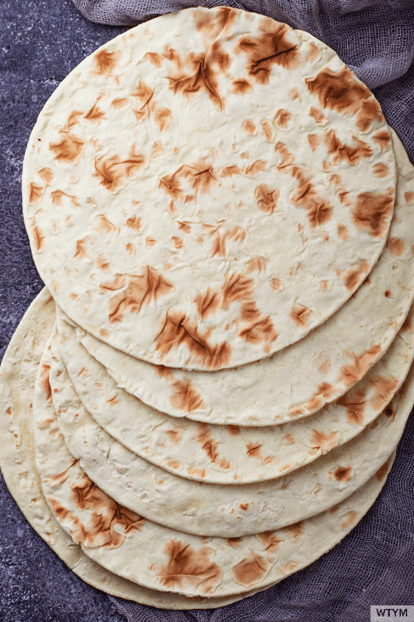 Easy Keto Almond Flour Tortilla Recipe | The best homemade keto almond flour tortilla recipe! Make delicious low carb, gluten-free tortillas with 6 simple ingredients, 2.8 net carbs and 3 WW points! Almond flour and coconut flour combine to create an authentic tortilla that supports your health and weight loss goals. #keto #lowcarb #tortillas #mexican #ketomexican #ketotortillas #lowcarbtortillas #wwrecipes #lunch #dinner